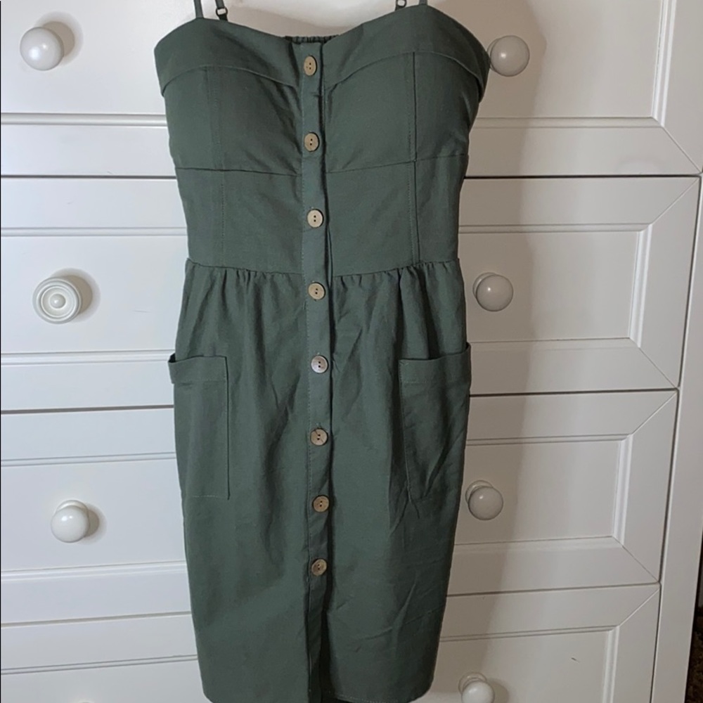 Dress - Picture 2 of 6